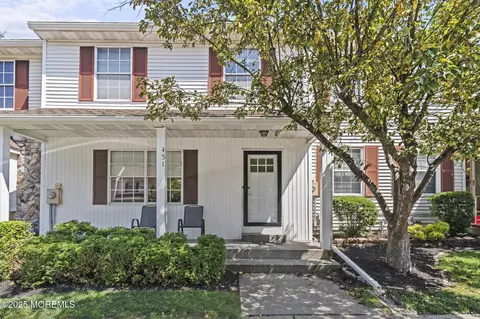 431 Rose Ct, Lakewood, NJ 08701