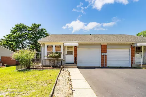 51 Hudson Pkwy # A, Manchester, NJ 08759