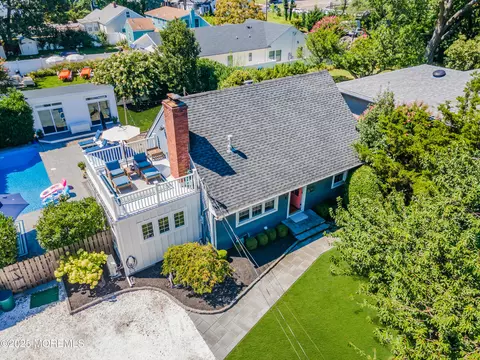 713 Beaver Dam Rd, Point Pleasant, NJ 08742