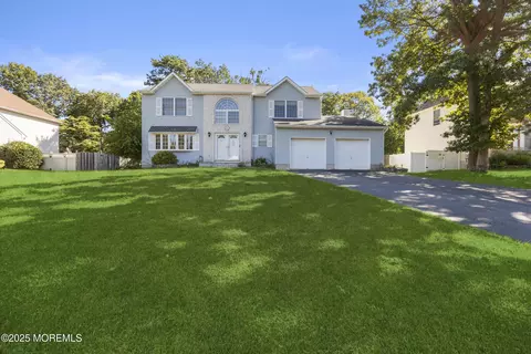6 Coral Dr, Howell, NJ 07731