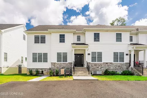 20 Holden Sq, Lakewood, NJ 08701