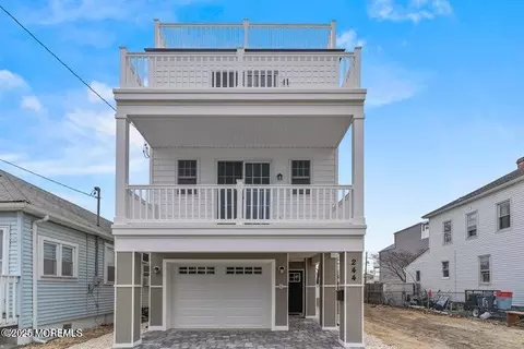 56 Franklin Ave, Seaside Heights, NJ 08751
