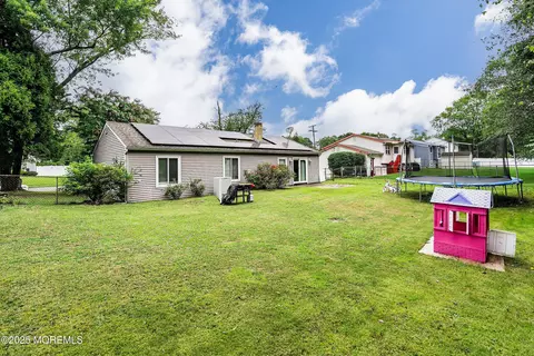 Exterior - 8 Harfield Dr, Jackson, NJ 08527 photo 2 of 2
