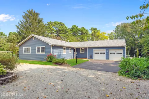 413 Lake Shore Dr, Brick, NJ 08723