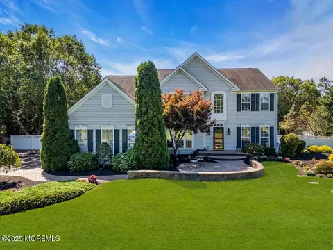 1 Calendula Ct, Jackson, NJ 08527