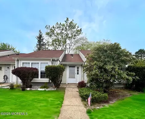 462 Andover Ct # D, Manchester, NJ 08759