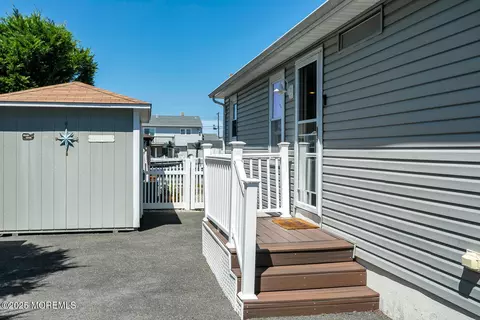 42 E Pampano Dr, Brick, NJ 08723 photo 3
