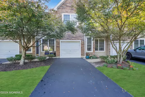 97 Osprey Dr, Old Bridge, NJ 08857