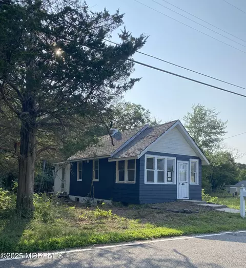 135 Forge Rd, West Creek, NJ 08092