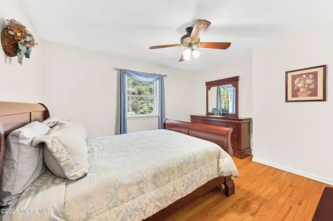 Bedroom - 11 Deer Path, Holmdel, NJ 07733 photo 3 of 8