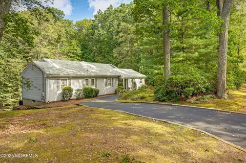 11 Deer Path, Holmdel, NJ 07733