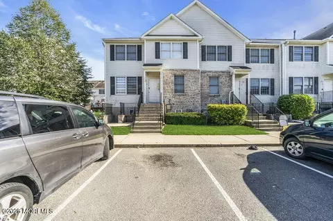 22 Empire Ln, Lakewood, NJ 08701
