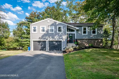 6 Donner Ct, Monmouth Junction, NJ 08852