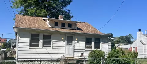 49 Lincoln Ct, Keansburg, NJ 07734