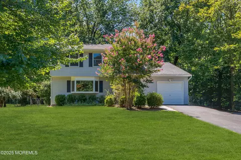 416 Grant Ave, Eatontown, NJ 07724
