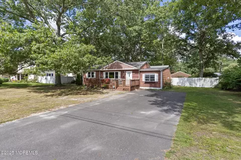 107 West Ave, Egg Harbor Twp, NJ 08234