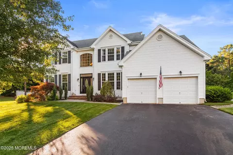 16 Nelson Dr, Barnegat, NJ 08005