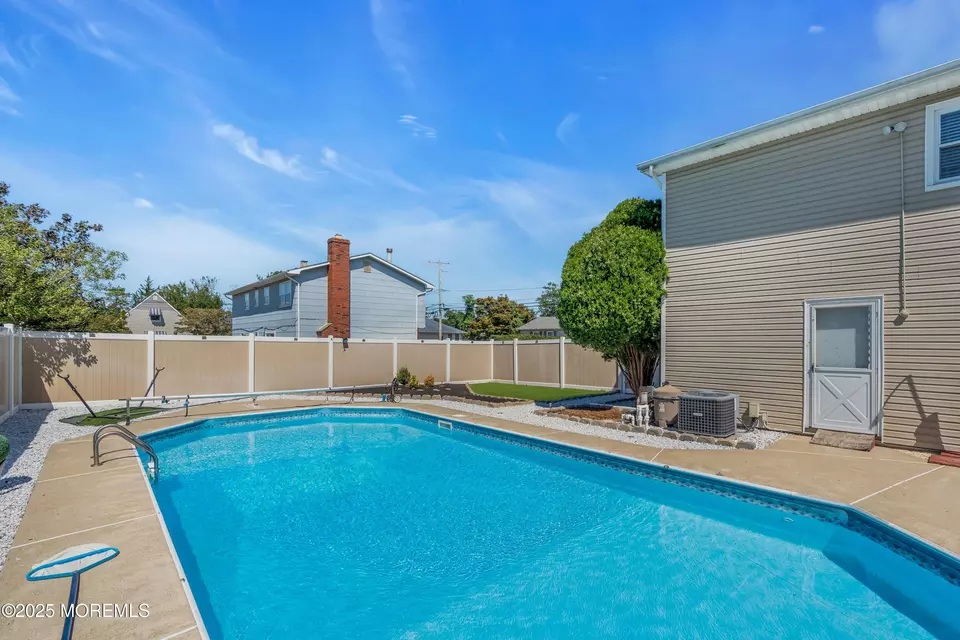 Exterior - 19 Spruce St, Beachwood, NJ 08722 photo 14 of 22