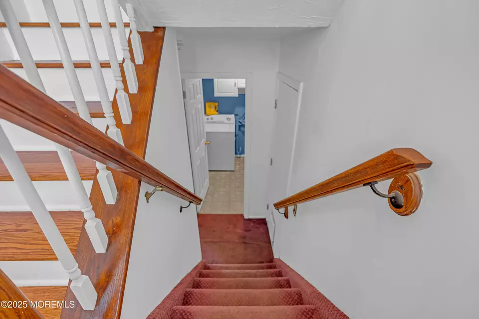 Entry Way - 19 Spruce St, Beachwood, NJ 08722 photo 3 of 3