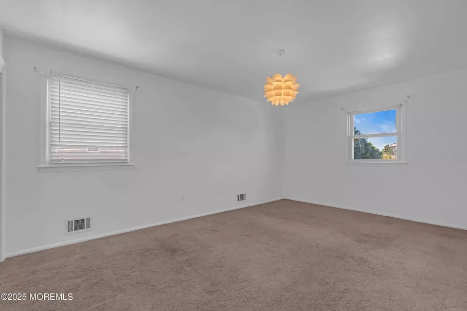 Bedroom - 19 Spruce St, Beachwood, NJ 08722 photo 5 of 9