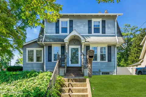 235 Maple Ave, Delanco, NJ 08075