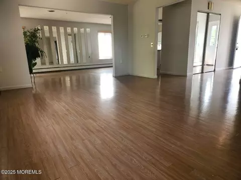 102 Santiago Dr, Toms River, NJ 08755
