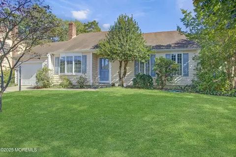 340 Ashford Rd, Toms River, NJ 08755