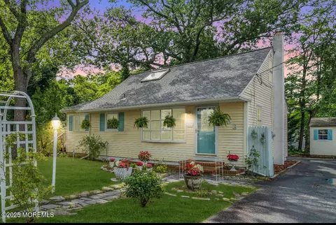 553 Kingfisher Cir, Brick, NJ 08723