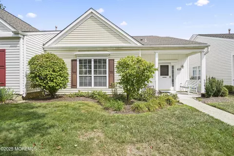 633 Harrier Dr #633, Monroe, NJ 08831