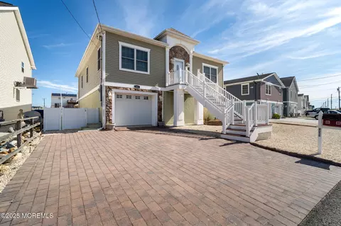 103 E Hudson Dr, Little Egg Harbor, NJ 08087