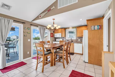 316 Ormond Dr, Lavallette, NJ 08735 photo 8