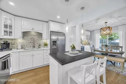 118 Marina Bay Ct, Highlands, NJ 07732