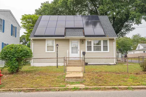 59 Thorne Pl, Keansburg, NJ 07734
