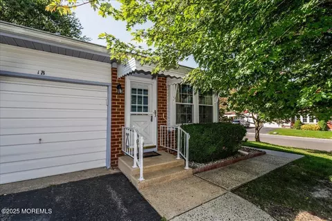 1 Portsmouth St #54B, Whiting, NJ 08759