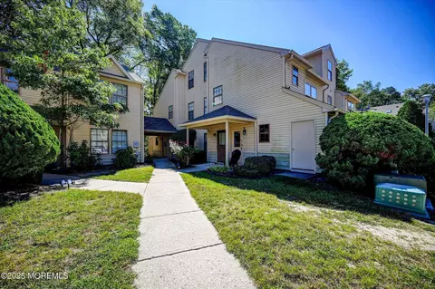 1604 Dahlia Ct, Jackson, NJ 08527