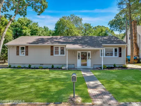 123 Bruce St, Brick, NJ 08724