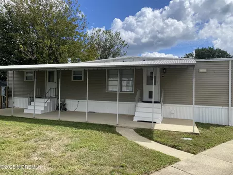 214 2nd St, Jackson, NJ 08527