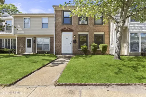 144 Tudor Ct, Lakewood, NJ 08701