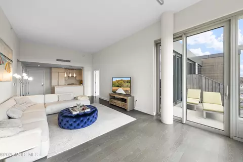 15 Morris Ave #618, Long Branch, NJ 07740