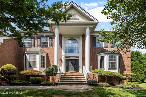 100 Timber Ln, Marlboro, NJ 07746