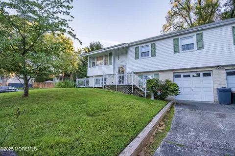 22 Dina Pl, Jackson, NJ 08527