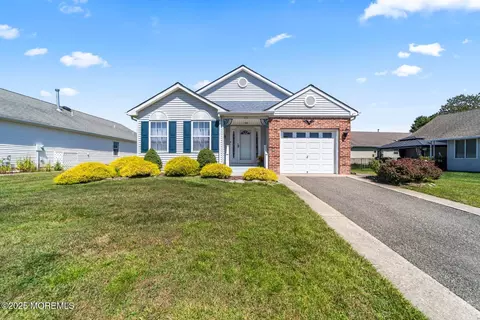 154 Prince Charles Dr, Toms River, NJ 08757