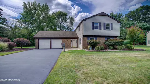 220 Double Creek Pkwy, Freehold, NJ 07728