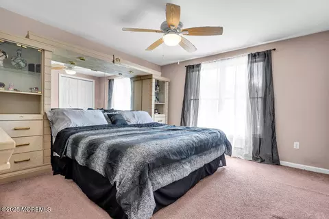 Bedroom - 2144 Hollywood Dr, Forked River, NJ 08731 photo 3 of 5