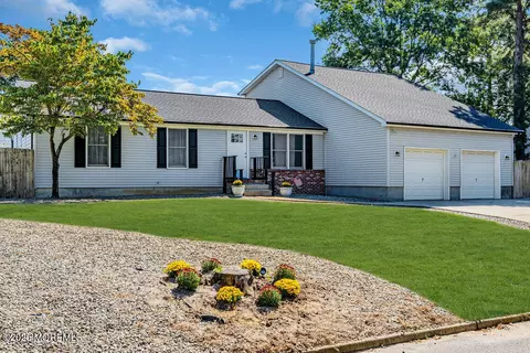 Exterior - 2144 Hollywood Dr, Forked River, NJ 08731 photo 1 of 9