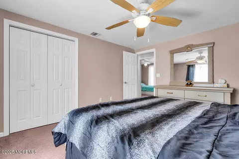 Bedroom - 2144 Hollywood Dr, Forked River, NJ 08731 photo 4 of 5