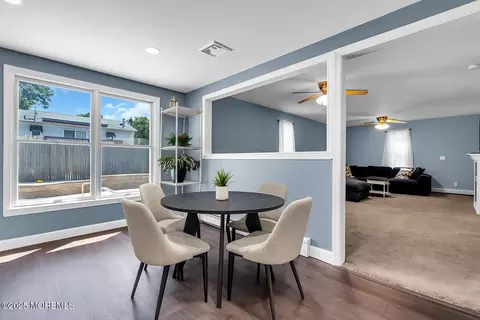 Dining - 2144 Hollywood Dr, Forked River, NJ 08731 photo 3 of 3