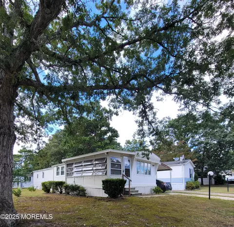 19 Susan Dr, Barnegat, NJ 08005