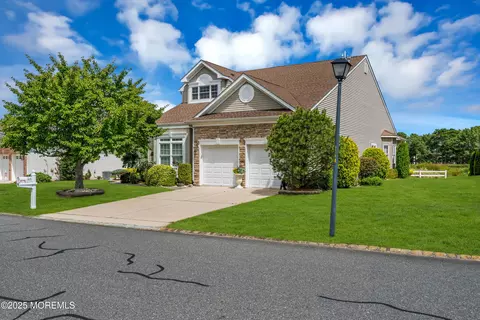 109 Spring Lake Blvd, Waretown, NJ 08758