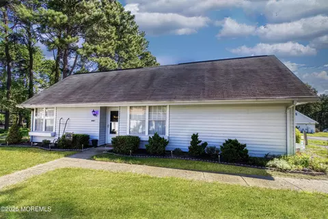 440 Dartmoor Way #I, Manchester, NJ 08759